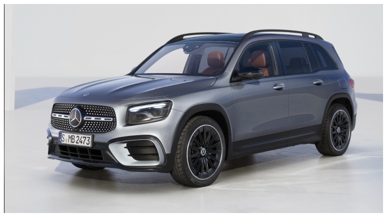 Vista de parrilla frontal de auto hibrido suave Mercedes-Benz GLB 250 con fondo blanco.